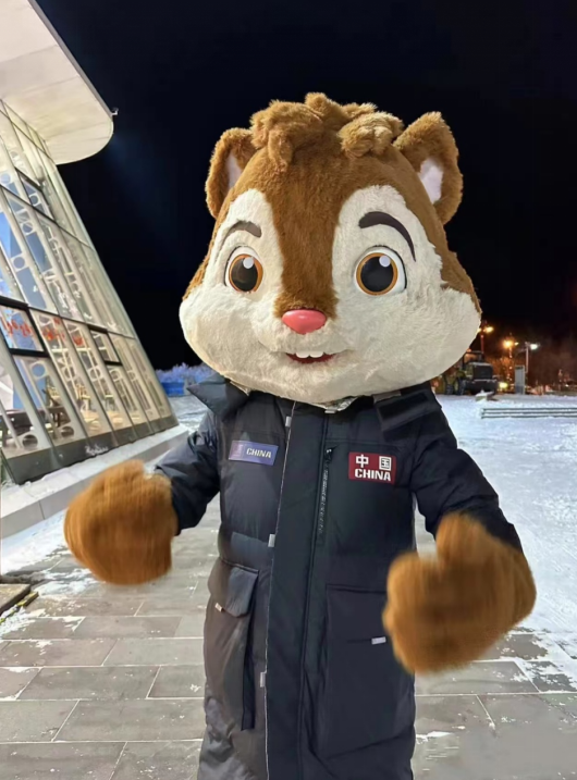 Custom mascot costumes and cheap mascot costumes for sale can help you change your brand with one-of-a-kind designs.